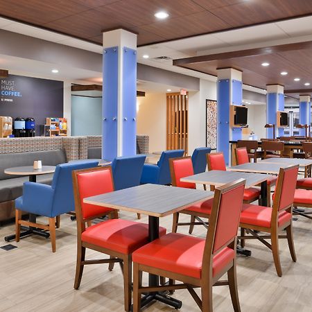 Holiday Inn Express - Early By Ihg Luaran gambar